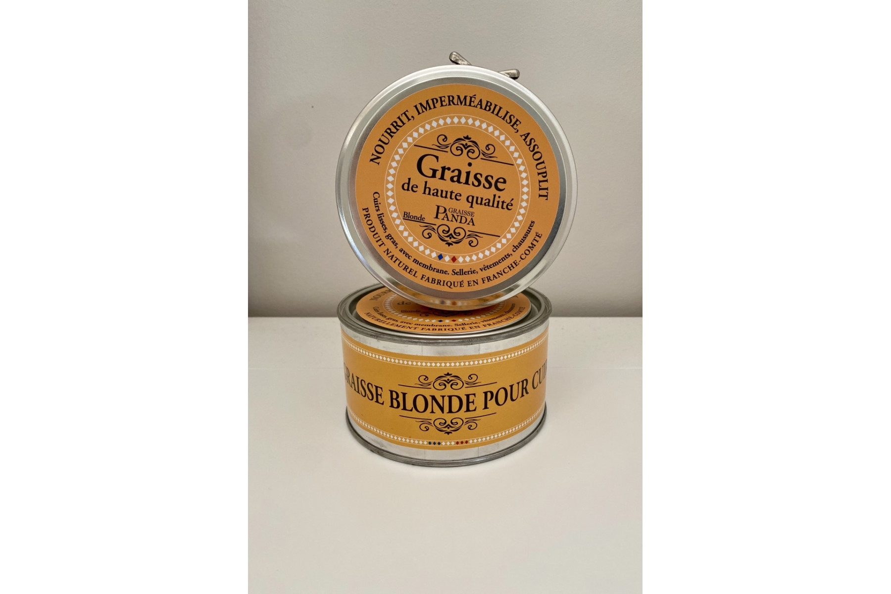 Graisse blonde pour cuir